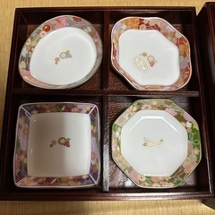 8/3まで　むすびお重揃　小鉢セット　8皿の画像
