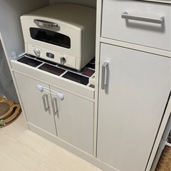 食器棚　ホワイトの画像