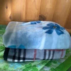 決まりました★かわいい　フワフワ　ひざかけ　