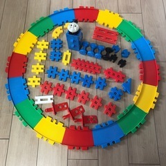 トーマス　レール　ブロック　おもちゃ　知育玩具　ニューブロック
