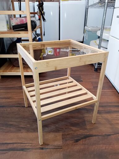 IKEA　ガラストップサイドテーブル　サイズ（約）幅３６×奥３５×高４５　　■近隣配送無料 買取GO‼　栄和店