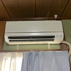 【取引中】エアコン6〜8畳用の画像