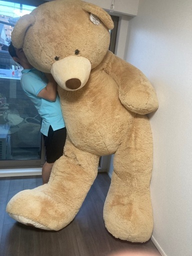 くまのぬいぐるみ　大きさ約236cm