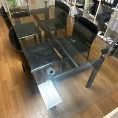 ガラステーブル＋椅子4脚セット
