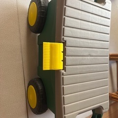こども　車　収納　ガーデニング