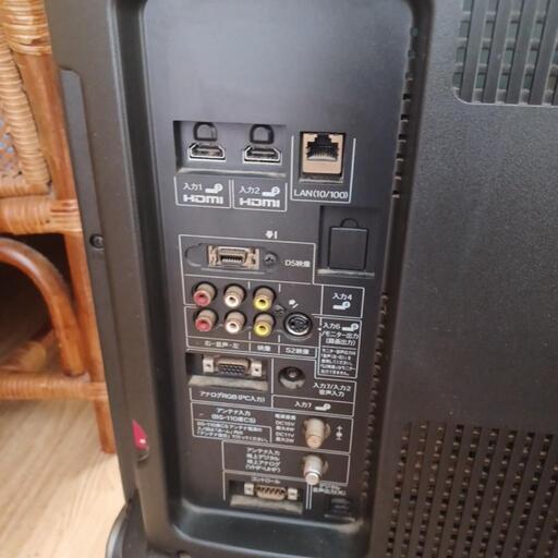 テレビ32型SHARPシャープ2010年製世界の亀山モデル (タロス) 四