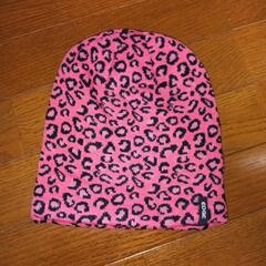 新品未使用ニット帽2枚セットEDGEタグ青色ピンク色ヒョウ柄子供用キッズの画像