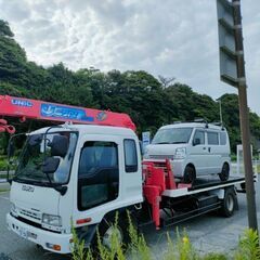 (商談中)4トン積載車ユニック付きフォワード約17万キロの画像