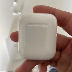 【急募】【美品】AirPods　ワイヤレスイヤホン両耳　充電ケース　箱付きの画像