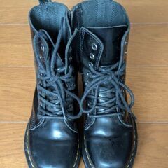 DR. MARTENS JADON 8ホールブーツ
