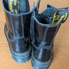 DR. MARTENS JADON 8ホールブーツの画像
