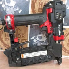 マキタ makita AT451H 高圧フロアタッカ 中古美品 25～50mm 保護メガネ/ケース/説明書付き 【ハンズクラフト宜野湾店】の画像
