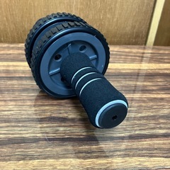 O2407-853 腹筋ローラー ブラック　の画像