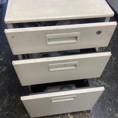 オフィスキャビネ　中古