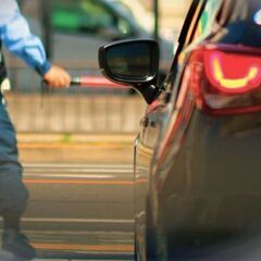工事現場やイベント会場での警備スタッフのお仕事です╰(*´︶`*...