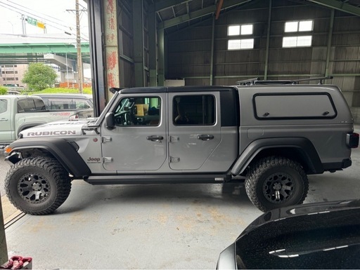 jeep  グラディエーター　キャノピー