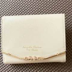 入院前に売りたい😊美品🧡Samanthaタバサ２つ折財布✨ホワイト系早　の画像