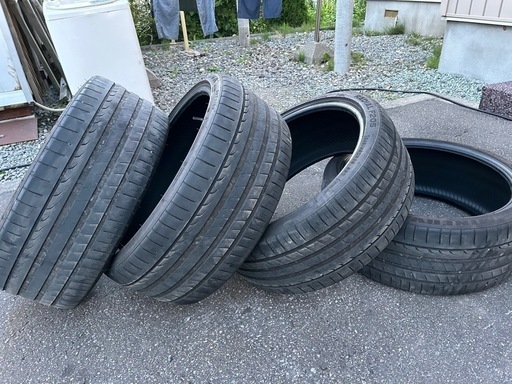 夏タイヤ　MINERVA    F205    245/35ZR-20   中古