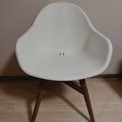 IKEA イケア ファーンビーン シェルチェア　1個