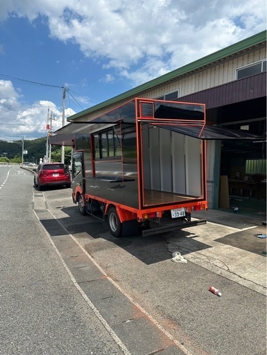 キッチンカー＋車体