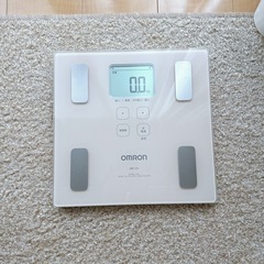 OMROM(オムロン)体重計 体脂肪計 の画像