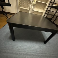 こたつテーブルの画像