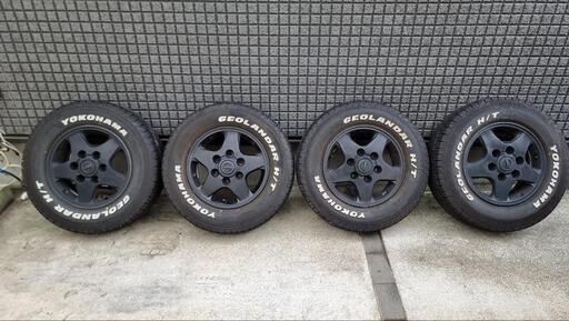 E25 キャラバン 純正アルミ ヨコハマ ジオランダー H/T G056 ホワイトレター 195/80R15 107/105L LT 2022年製造