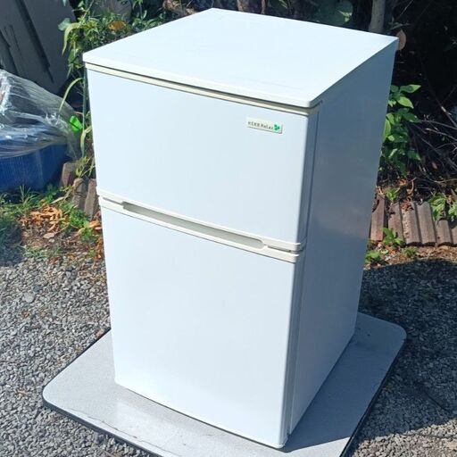 ★お届け可！★ ヤマダ 90L 冷凍冷蔵庫 YRZ-C09B1