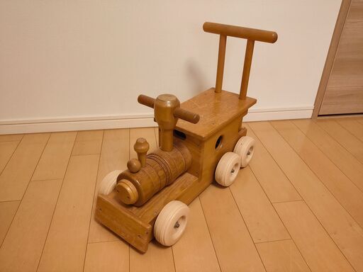 木製おもちゃ　押し車　汽車ぽっぽ