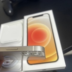 取り引き決定しました。※期間限定※iPhone12(128GB)美品。おまけ付き の画像