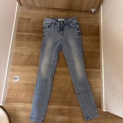 AZUL by moussy スキニーデニム