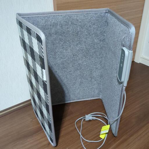【お譲り先決定しました】薄型パネルヒーター