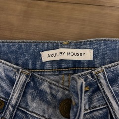 AZUL by moussy スキニーデニムの画像