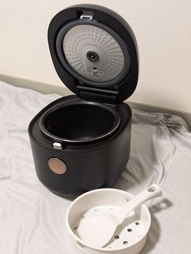 【価格変更いたしました】家電3点セット（炊飯器3合焚き・トースター・アイロン）をまとめてお譲りします