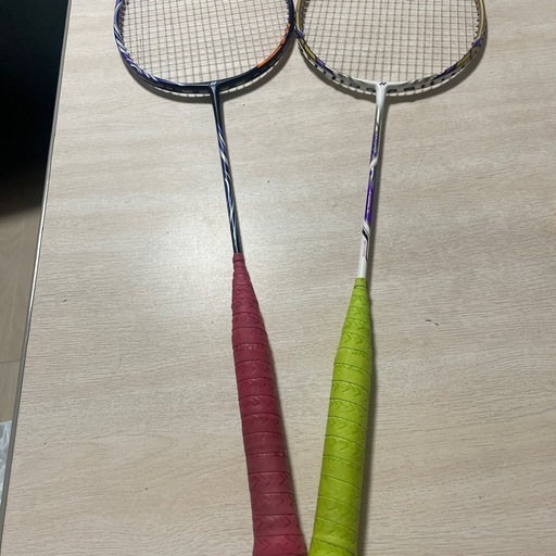 バドミントンラケット