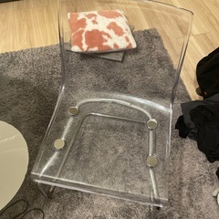 IKEA  クリア　チェアー　椅子　韓国の画像