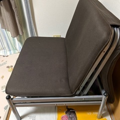 ソファーベッドの画像