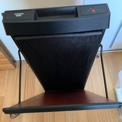 ズボンプレッサー 縦型 マホガニー コルビー 英国生まれの画像