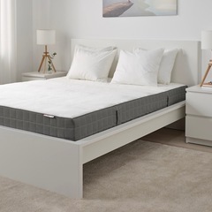 IKEA マットレス　クイーン　の画像