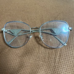 プラダ　クリアレンズサングラス