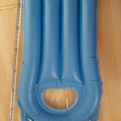 プ－ルで。オモチャセット😃🎶の画像