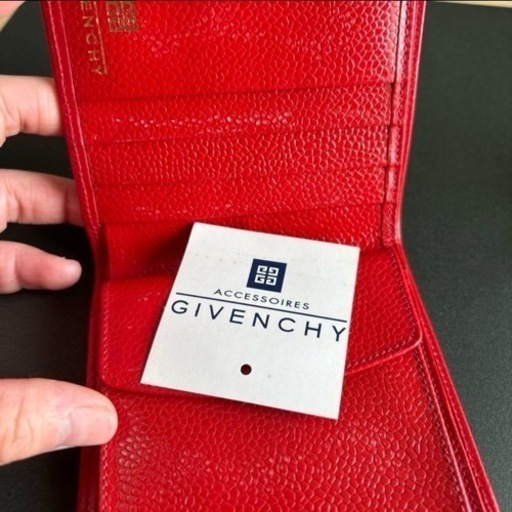GIVENCHY ジバンシー 二つ折り財布 赤 美品