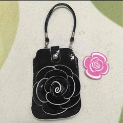 携帯ポーチ　新品