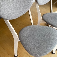 北欧風2人掛けダイニングテーブルセット(3点) 丸テーブル/ LOWYA   の画像