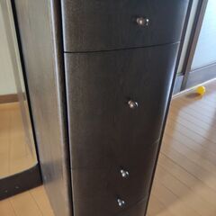 大きな鏡の画像