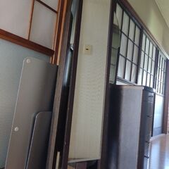 大きな鏡の画像