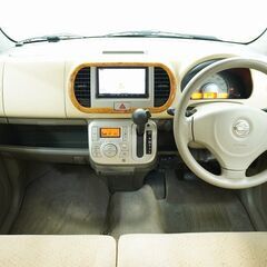 ウッド調パネルにターボで見所満載！日産　モコ　2WD　G　HDDナビ