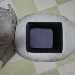 アニマルスツール収納付きの画像