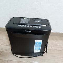 （決まりました）L字型デスク（チェアー・シュレッダー付）8/10（土）のお取引限定の画像