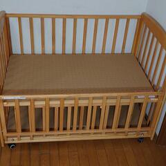 無料です　標準サイズ　ベビーベッドの画像